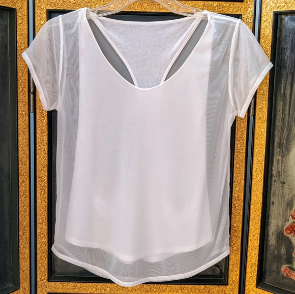 lululemon athletica Tops - Lululemon Sheer Short Sleeve Top W/Built In Tank